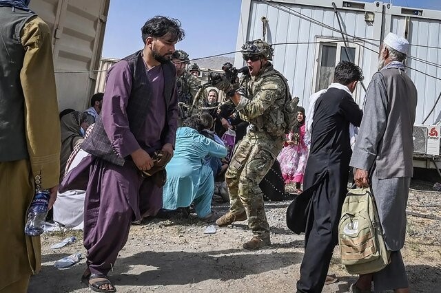 عکاس افغان، با خشونت آمریکایی جهانی شد